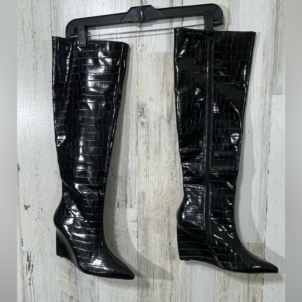 Miss Lola Knee-High Black Boots Faux Animal Skin Texture Zip Up Size 5.5 - Picture 10 of 16